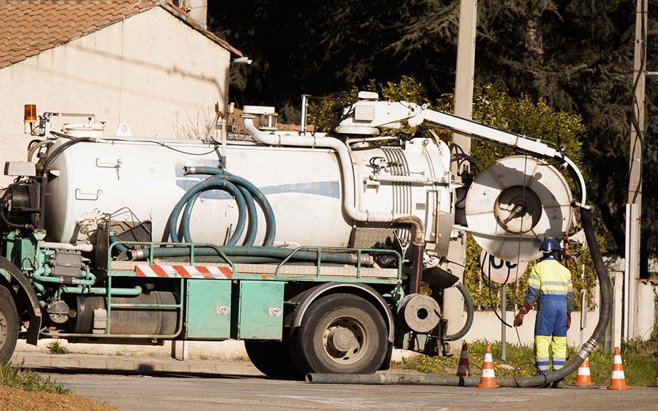tarif curage canalisation Louveciennes